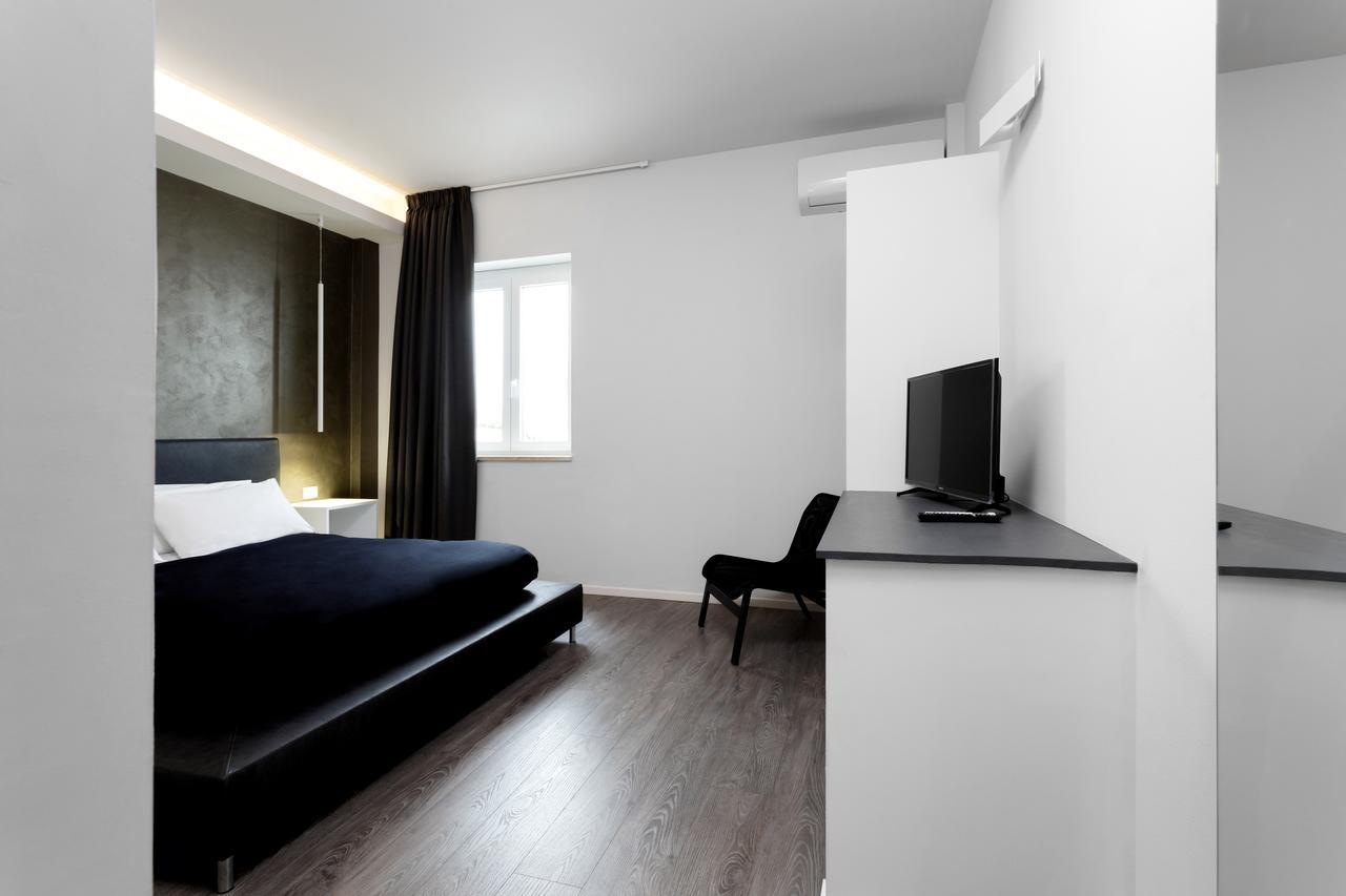 Minimal Rooms Gallipoli Ngoại thất bức ảnh